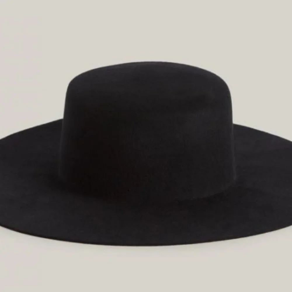 AllSaints Toggle Chain Wool Bolero Hat Black NWOT - Picture 4 of 4